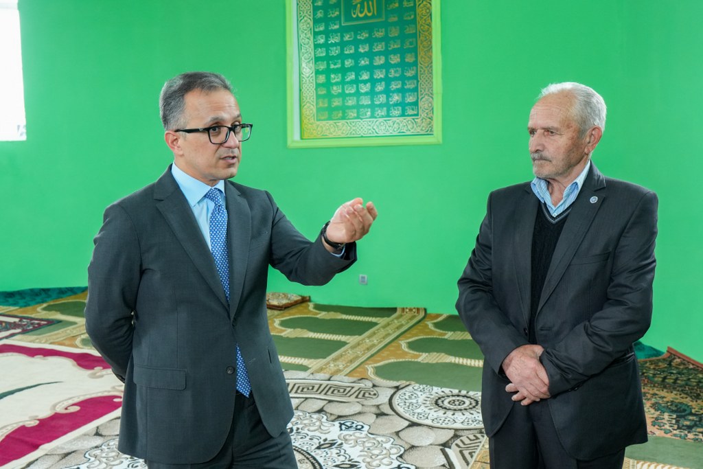 Dövlət Komitəsinin sədri Qusar rayonunda məscidlərin fəaliyyəti ilə tanış olub - Image 4