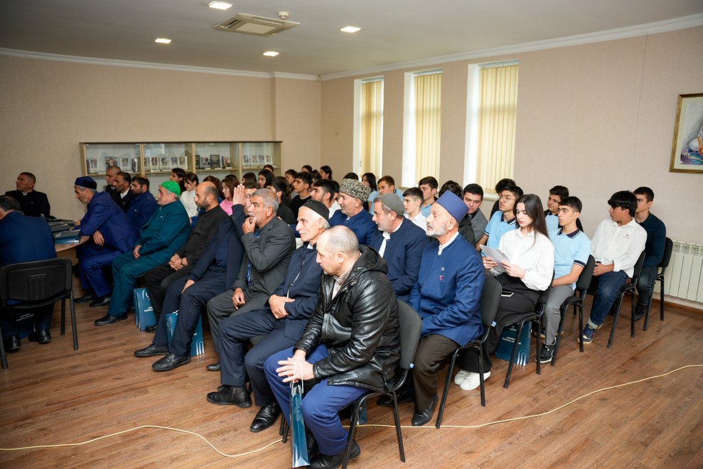 Astarada “Ümummilli Lider Heydər Əliyev və milli-mənəvi dəyərlərimiz” mövzusunda konfrans keçirilib - Image 4