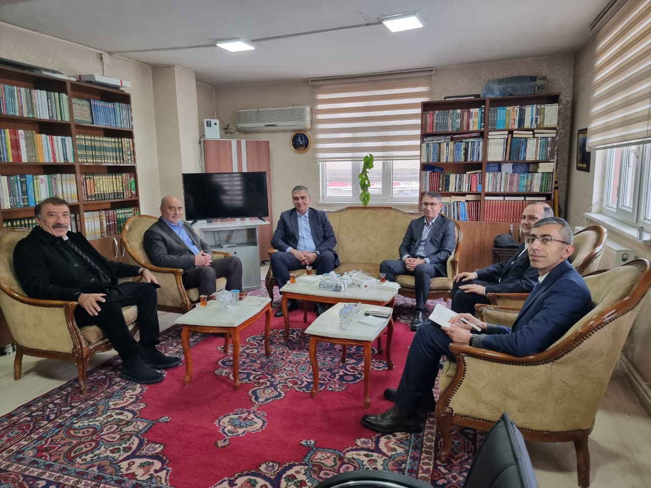 Azərbaycan nümayəndə heyəti İğdır və Qarsda din xadimləri ilə görüşlər keçirib - Image 3